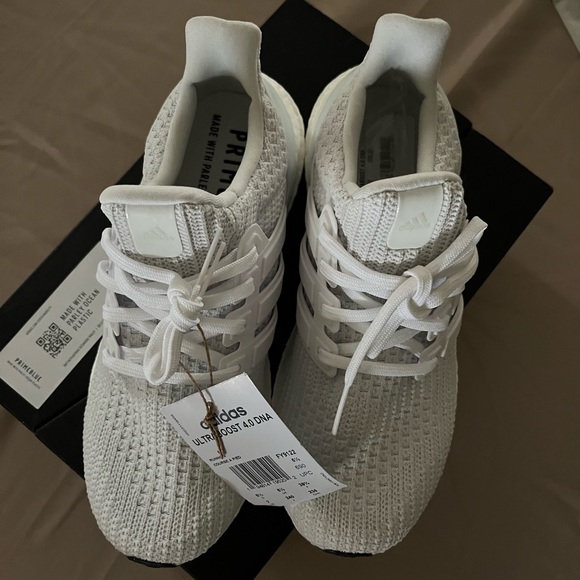 Adidas Ultraboost DNA - Picture 4 of 5